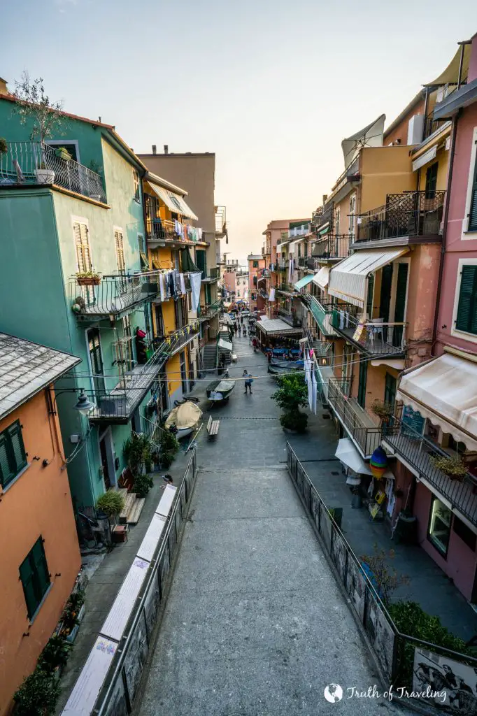 Day Trip to Cinque Terre - Truth of Traveling