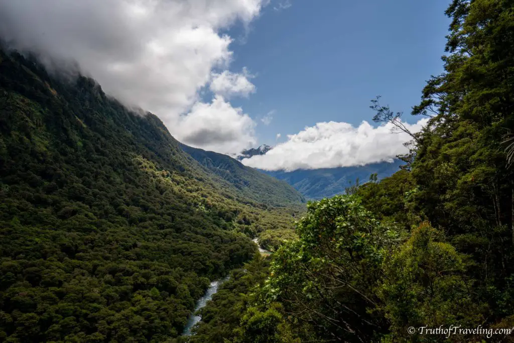 Guide to Visiting Milford Sound in New Zealand - Truth of Traveling